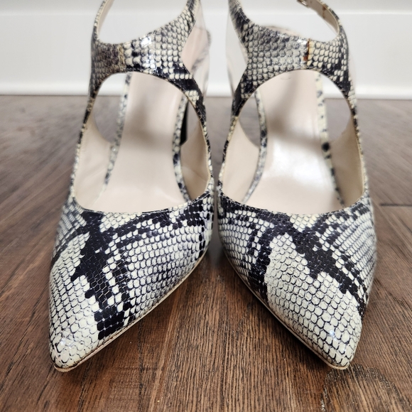 GIORGIO ARMANI snakeskin ankle strap heels - Picture 3 of 14